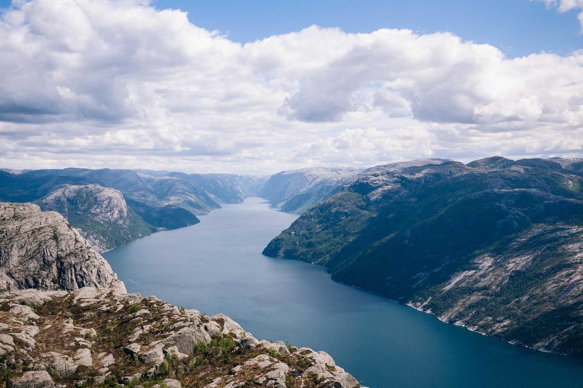 Daftar Teranyar Rencana Dividen 13 Emiten, Rasio Pembayaran Naik